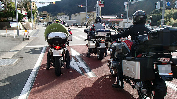 １１時過ぎにキャンプ場を出発